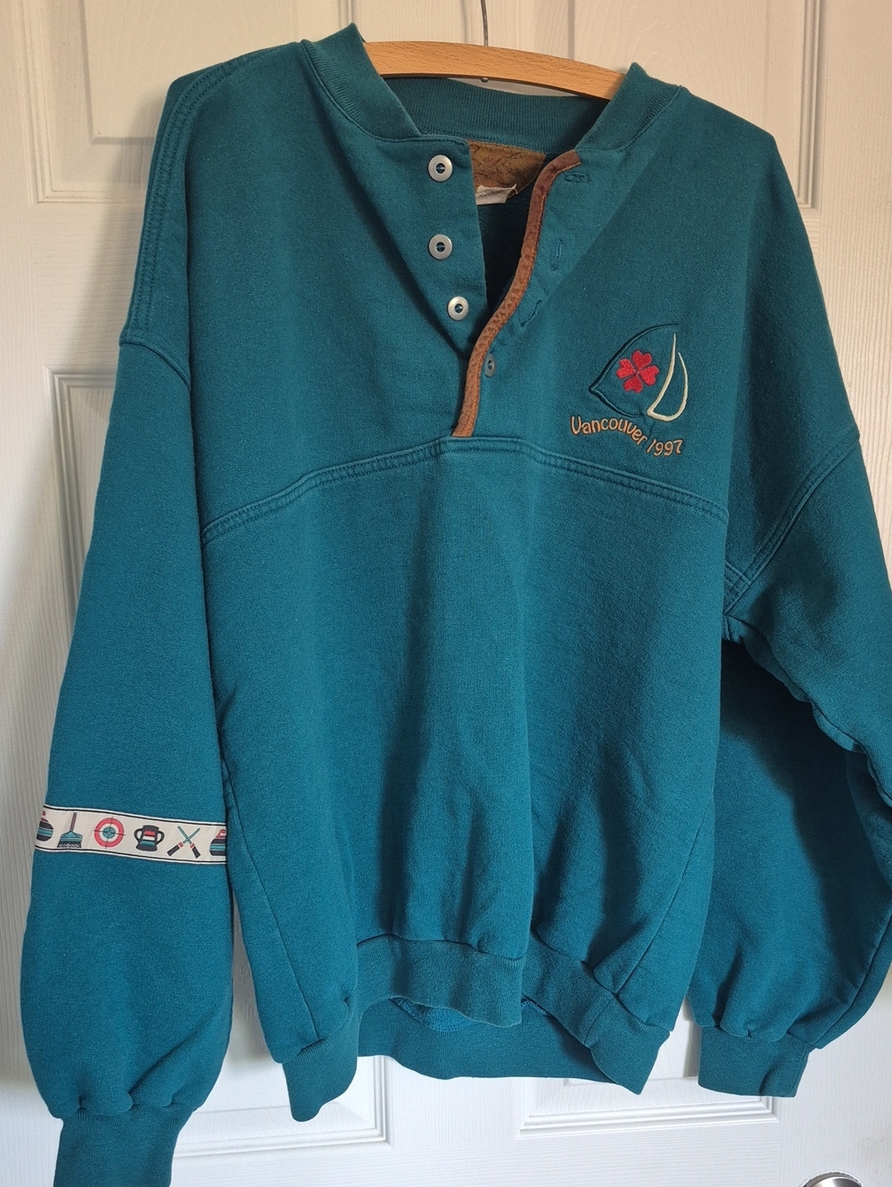Vancouver 1997 Vintage !! Teal Henley Sweatshirt